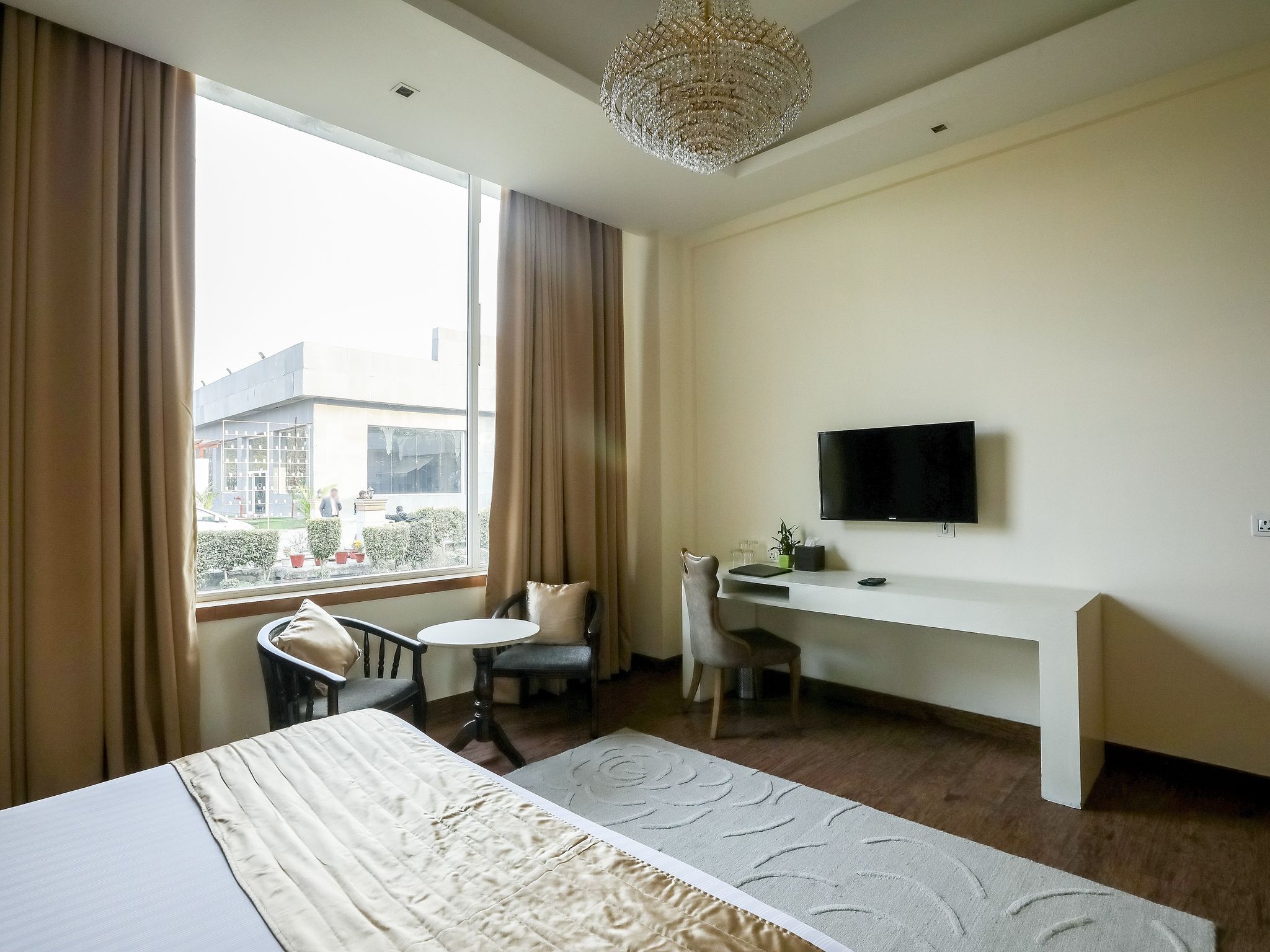 Opulent by Udman Hotels and Resorts Deluxe Room 4