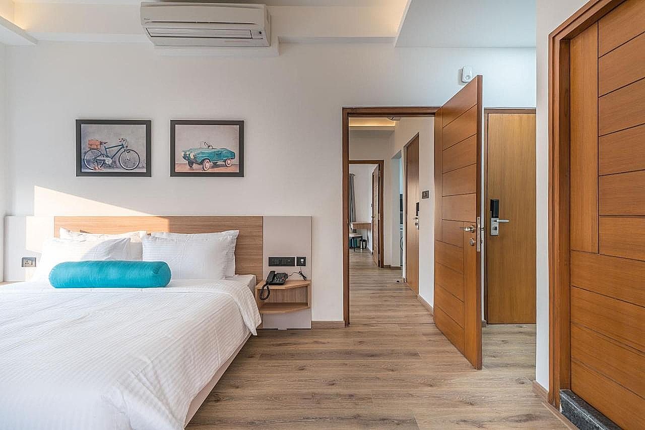 SKYLA Studios & Suites - Jubliee Hills Premium Room 4