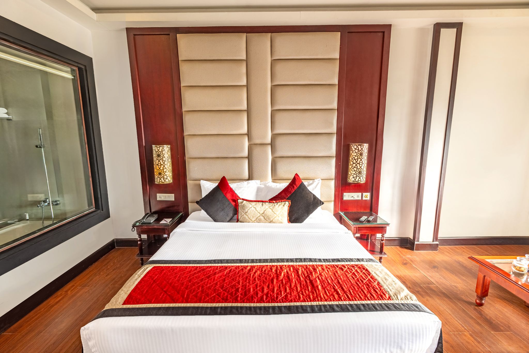 Valley View Premiere Room with Balcony