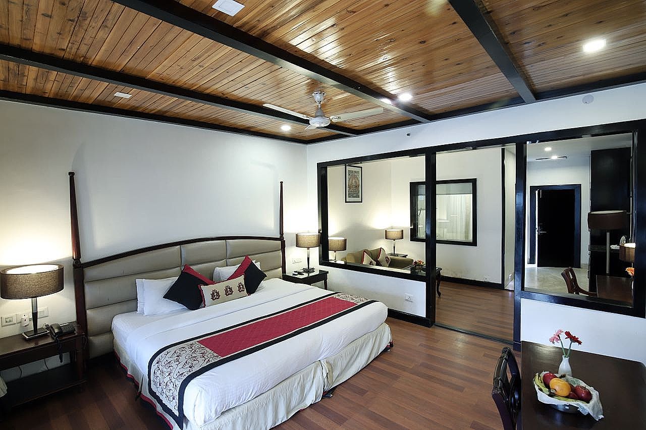 Valley View Premiere Room with Balcony