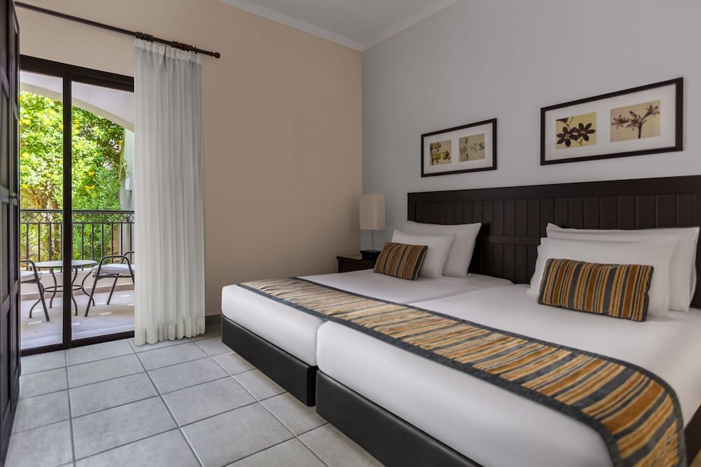 JAZ Neo Saraya Palms Suite, 3 Bedrooms 4