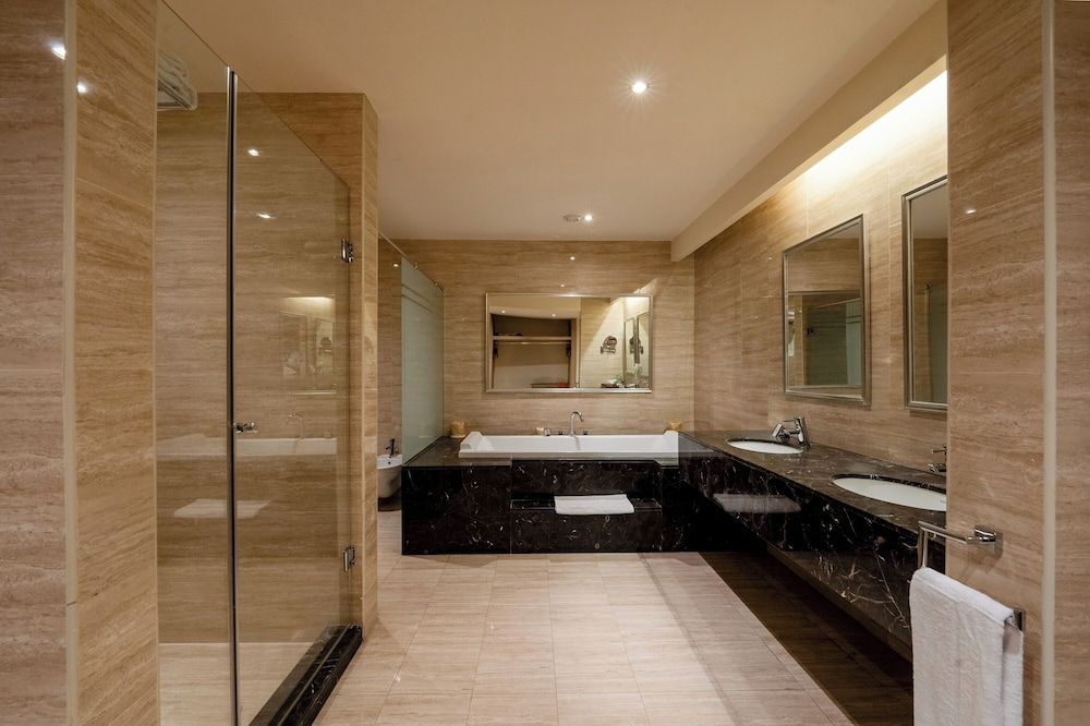 undefined JAZ Elite Palace – Adults Friendly 16 Years Plus 7