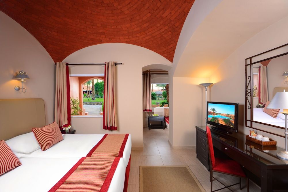 JAZ Makadi Oasis Resort Superior Double Room, Garden View