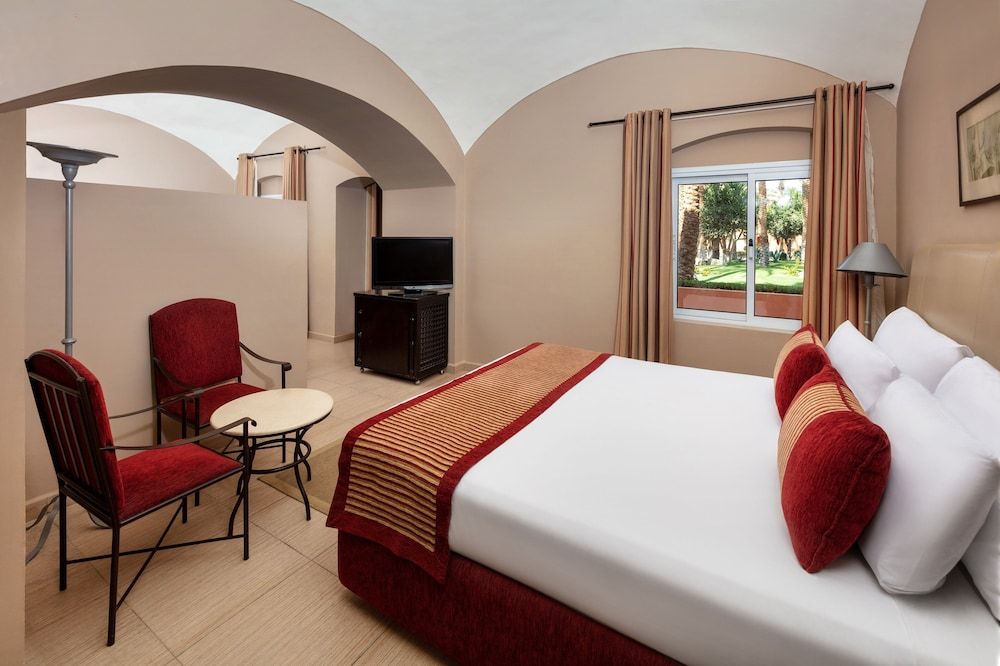 Junior Suite, Garden View
