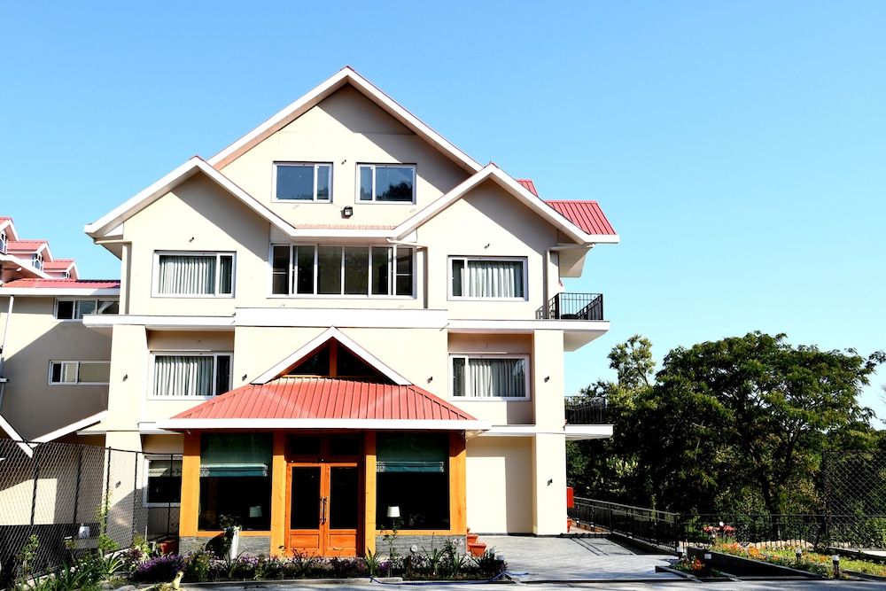 undefined Mastiff Villa Camellia by OTHPL 2