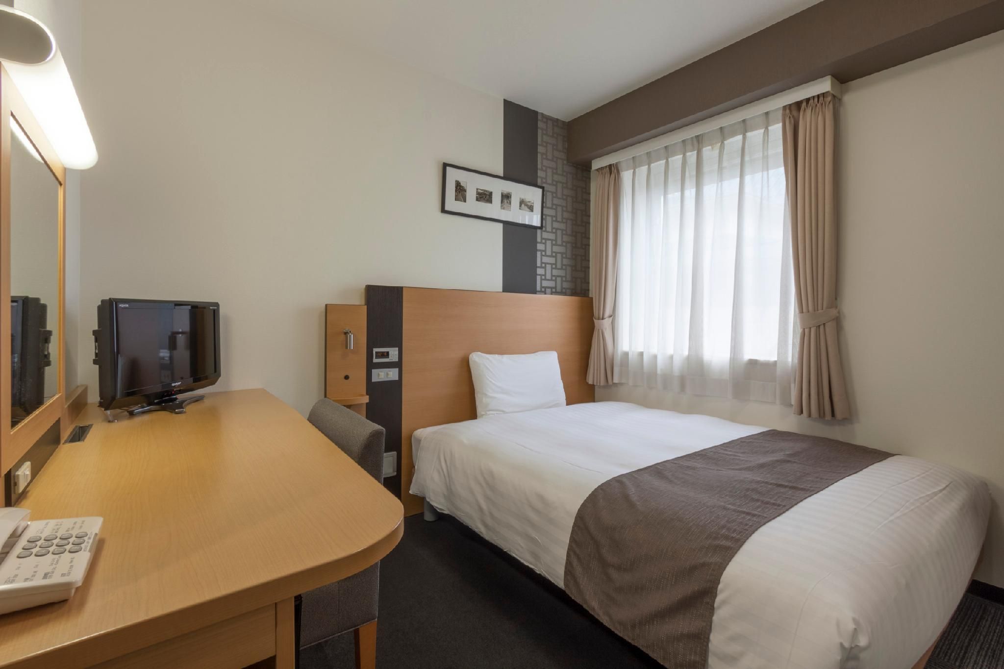 Comfort Hotel Narita 1 Double Bed, Nonsmoking 2