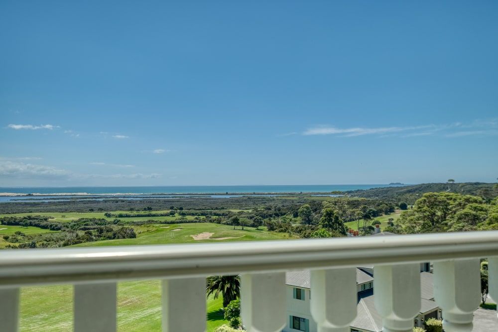 Carrington Estate Standard Villa, 3 Bedrooms, Sea View 6