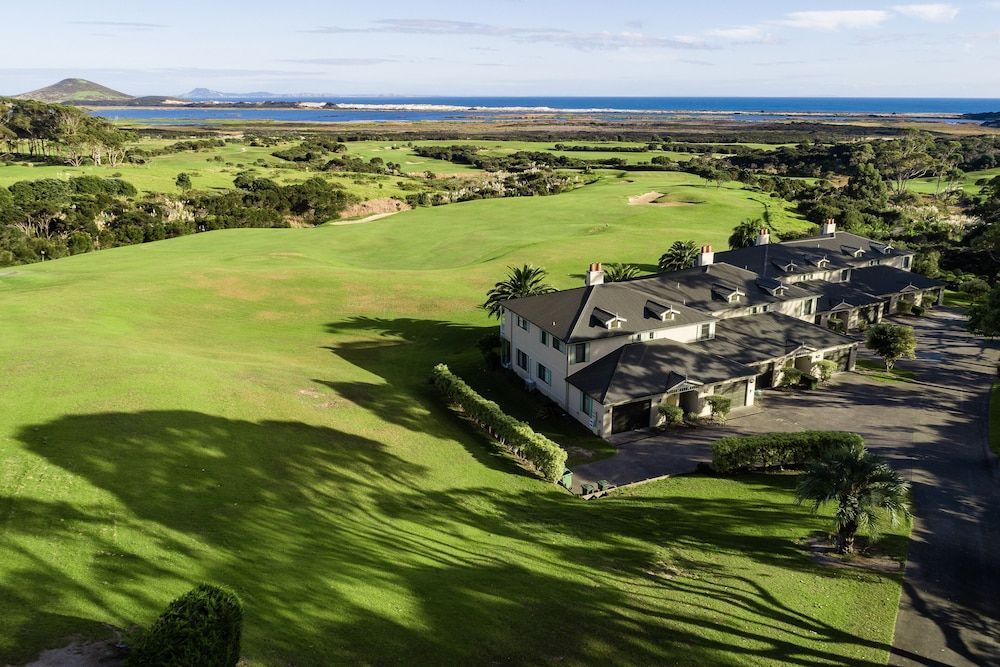 Carrington Estate Standard Villa, 3 Bedrooms, Sea View 7