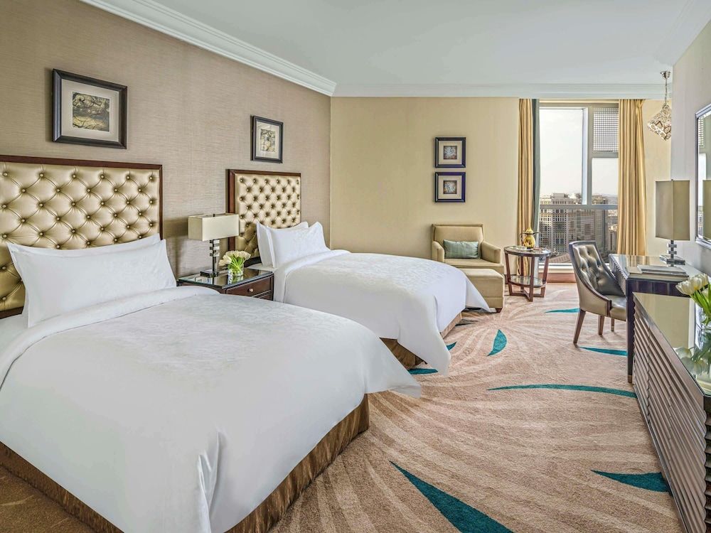 Studio, 2 Twin Beds, City View