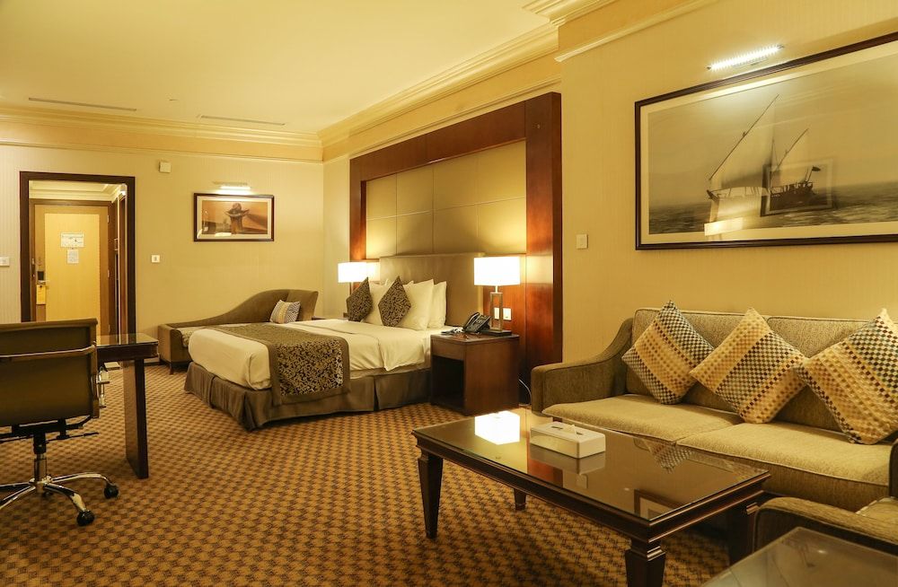 Deluxe Room, 1 King Bed, Smoking
