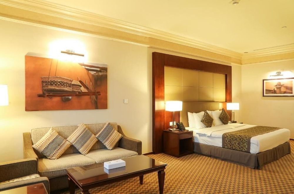 Wyndham Garden Dammam Superior Room, Smoking 3