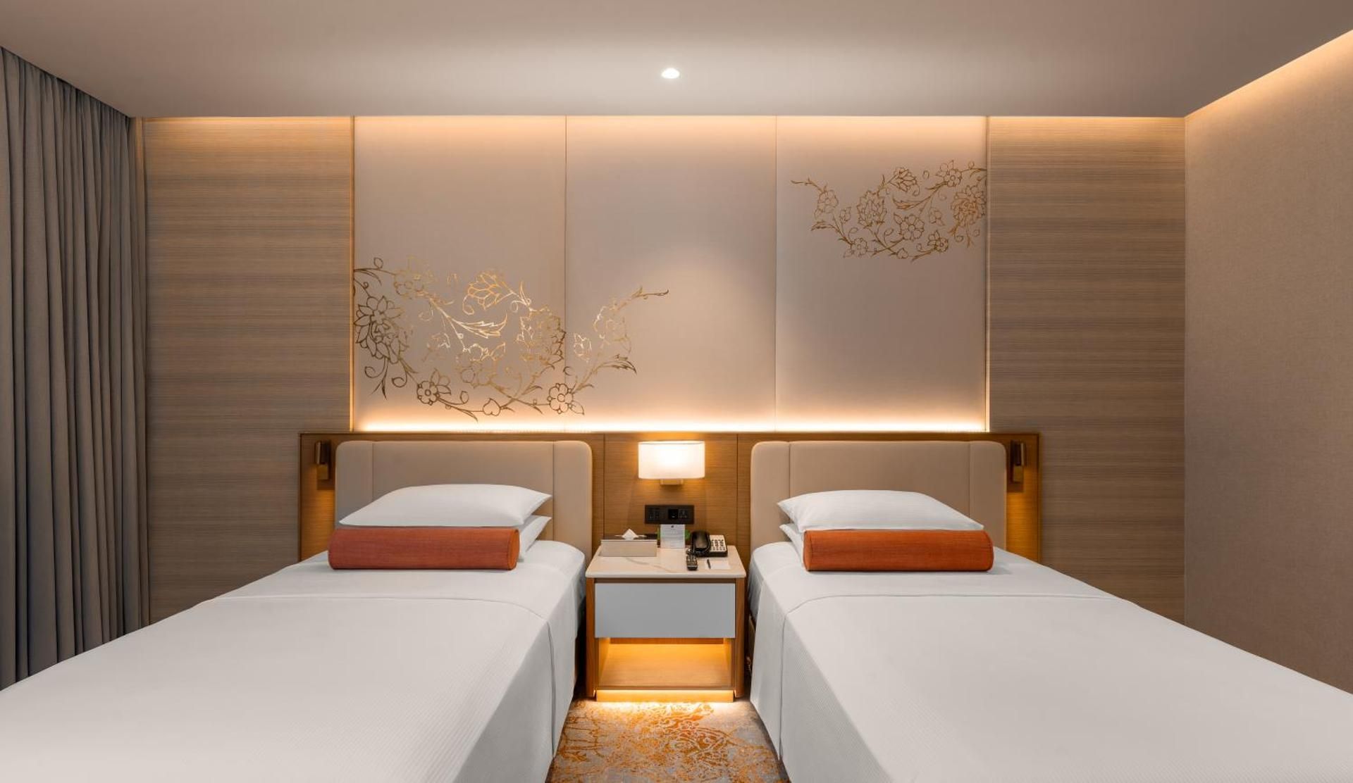 Superior Twin Room City View