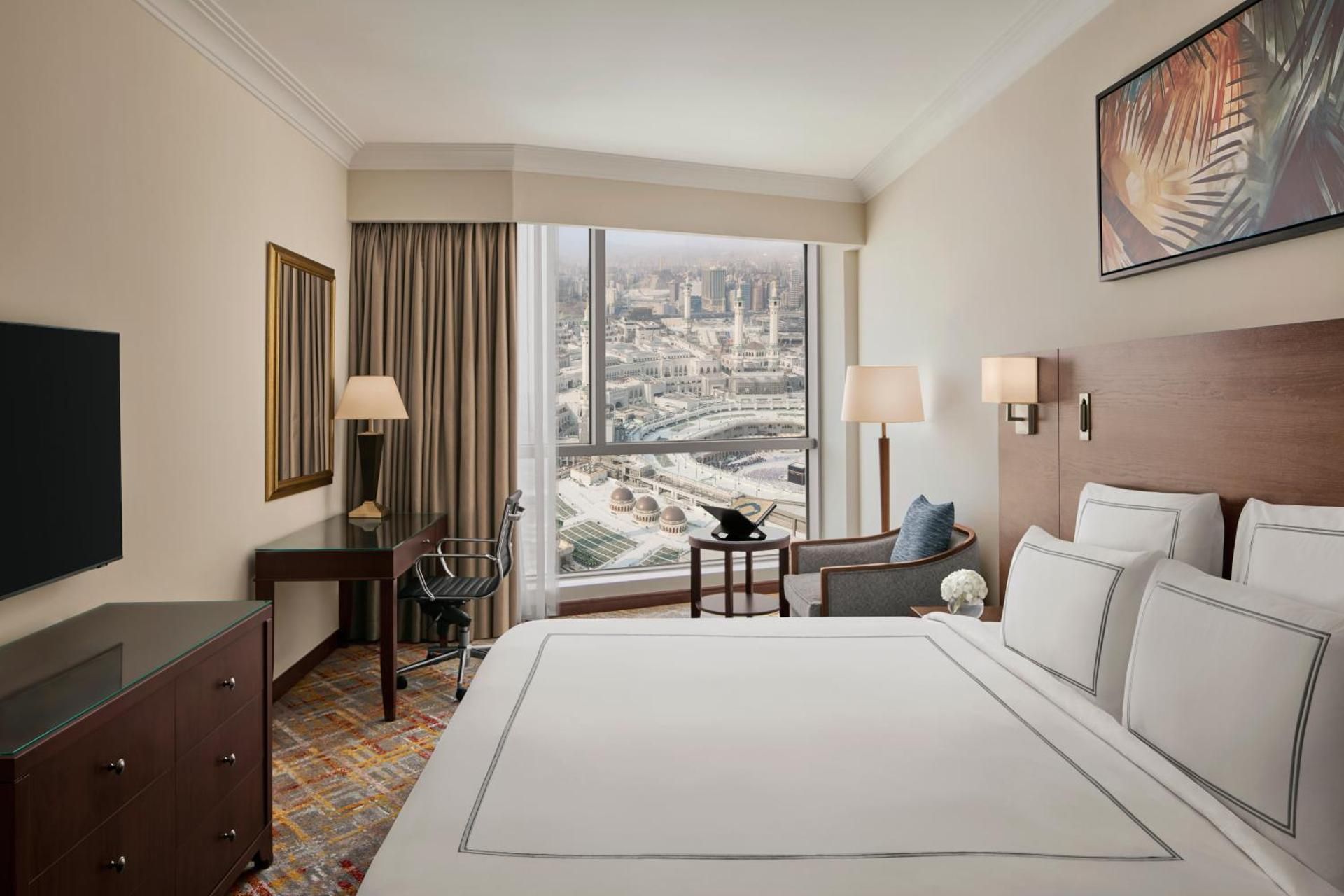 Classic King Room with Partial Kaaba View