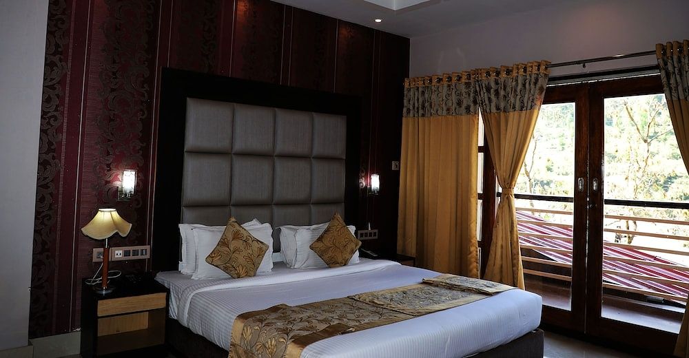 Super Deluxe Room , Valley View