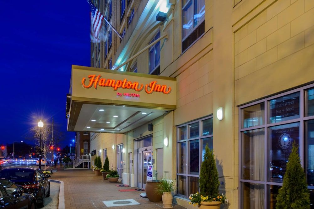 undefined Hampton Inn Washington-Downtown-Convention Center 6