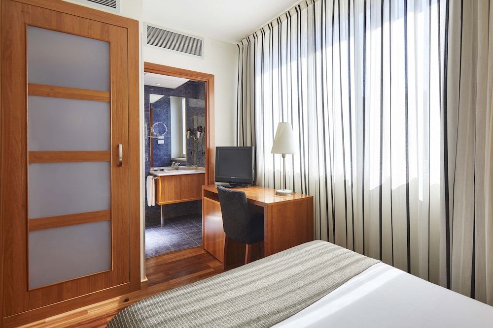 Exe Plaza Delicias Standard Double Room Single Use 5