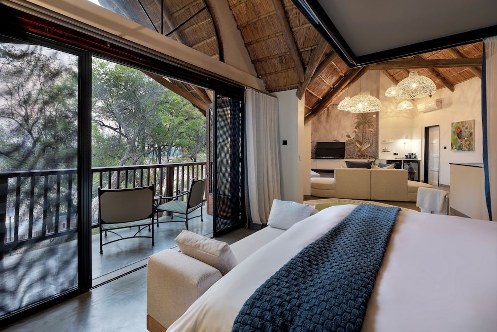 The David Livingstone Safari Lodge & Spa Executive Suite, 1 King Bed, River View, Lakeside 8