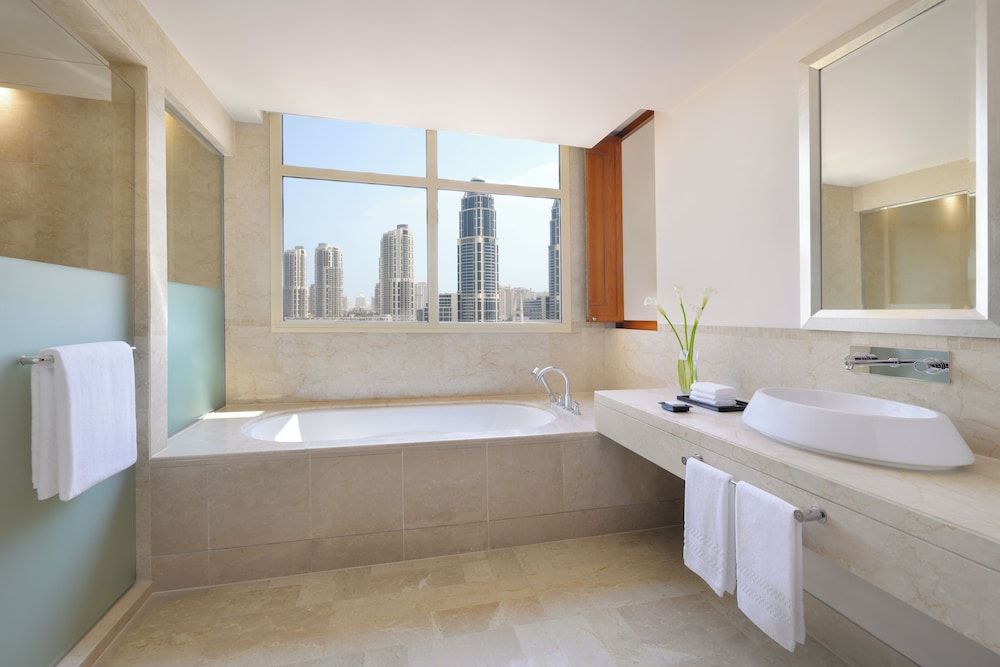 Grand, Suite, 1 King Bed