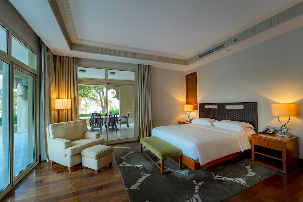 Grand, Executive Suite