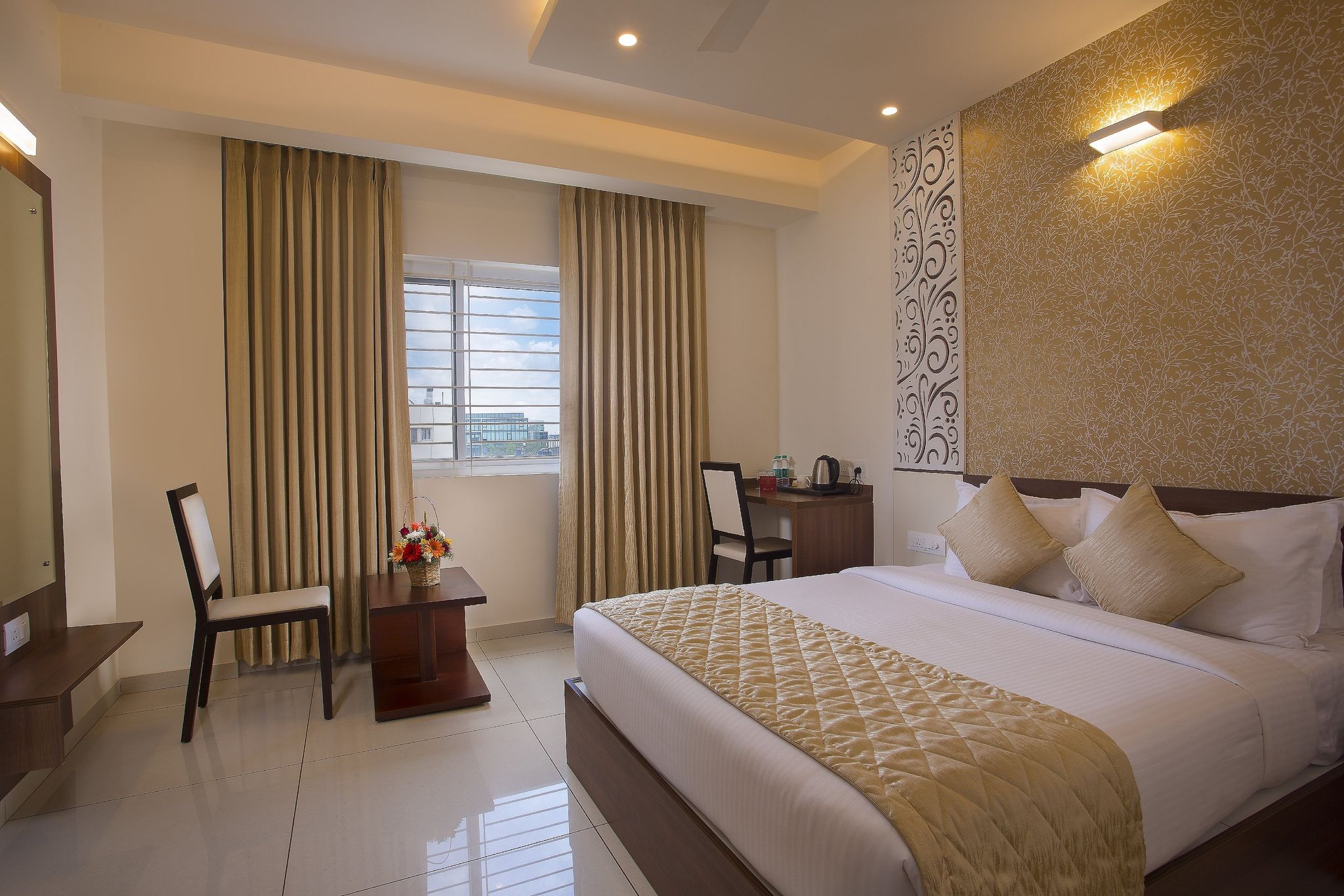 De Venetian by TGI Executive Room 4