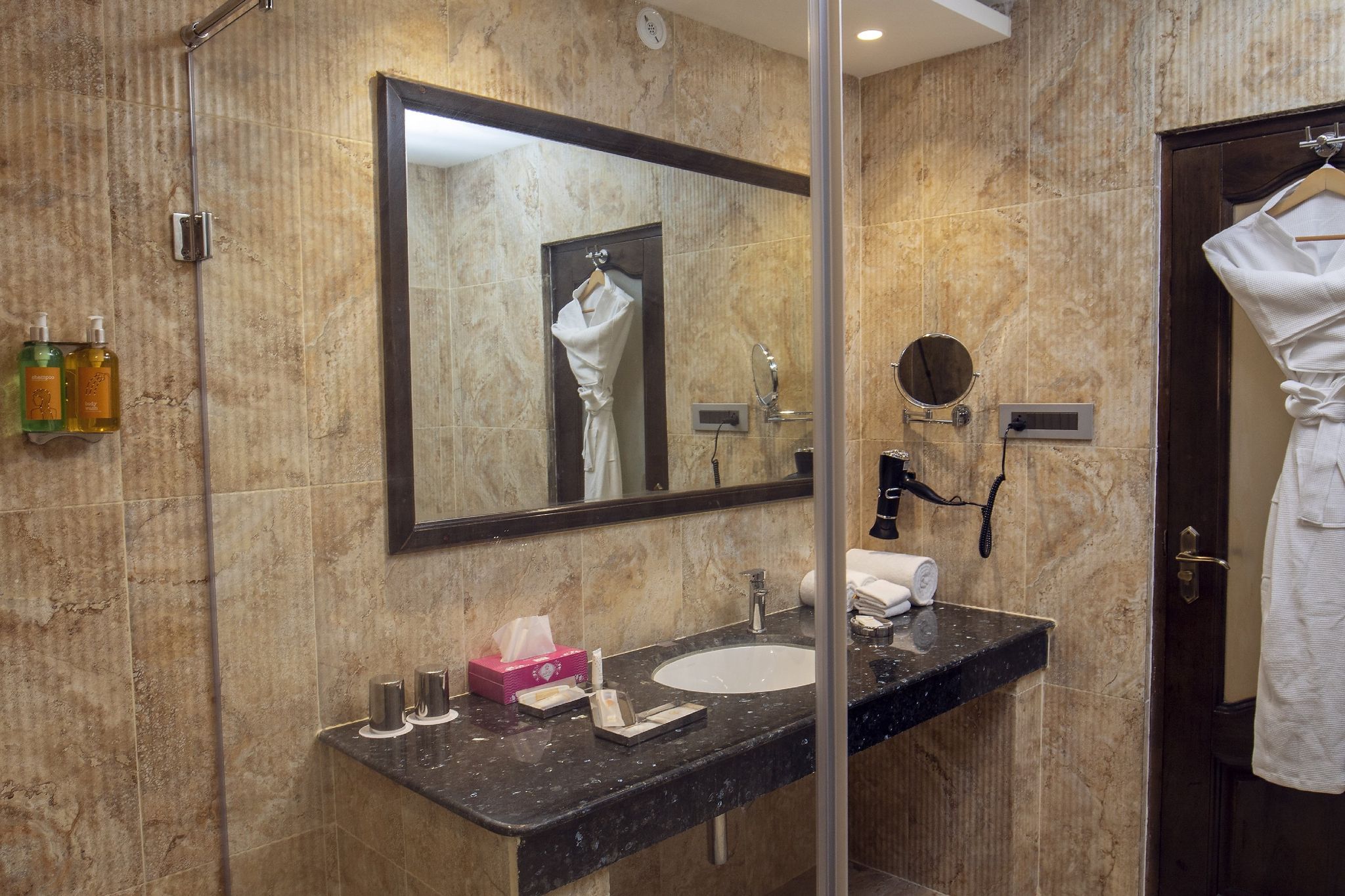 Zone by The Park Jammu Zone Twin Room 6