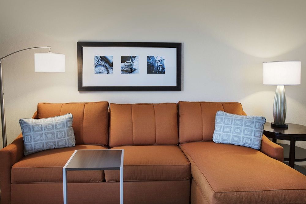 Suite, 1 King Bed, Non Smoking
