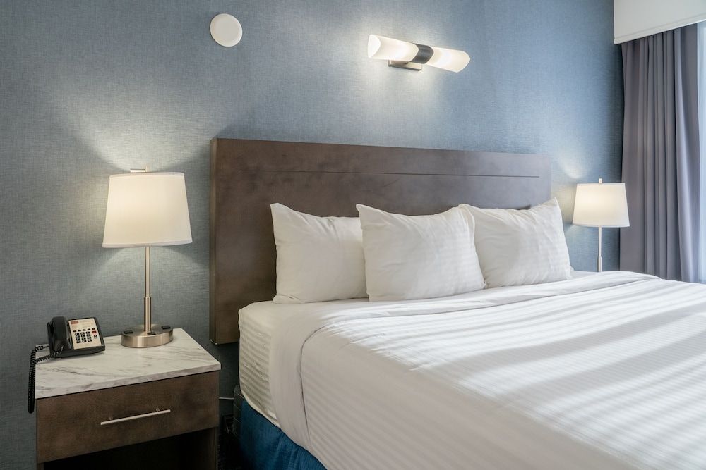 Red Carpet Inn Standard Room, 1 King Bed 3