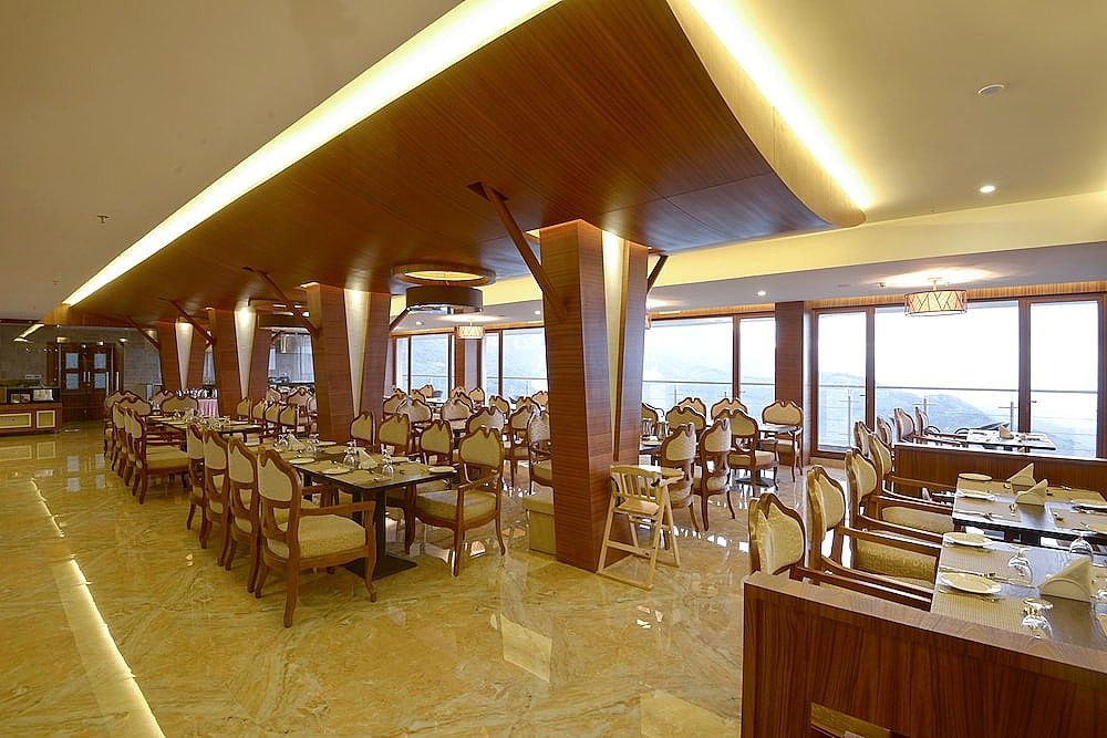 undefined Amber Dale Luxury Hotel & Spa, Munnar 4