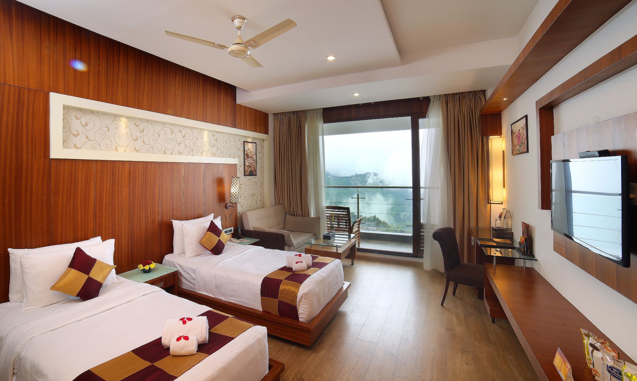 Amber Dale Luxury Hotel & Spa, Munnar Ananta - Tea Plantation View Room AC 4