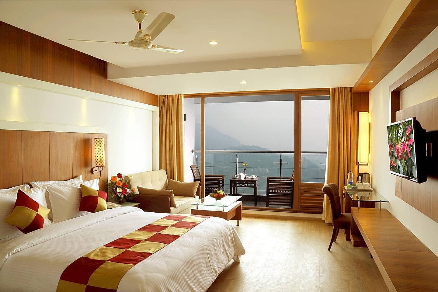 Amber Dale Luxury Hotel & Spa, Munnar Ananta - Tea Plantation View Room AC 6