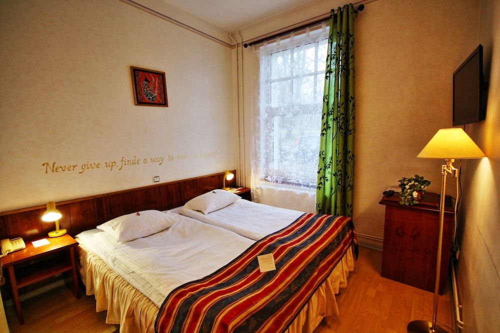 undefined NB Hotel 2