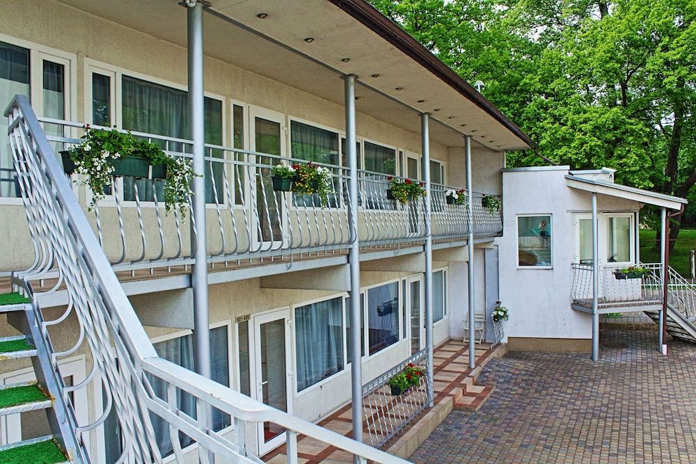 undefined NB Hotel 7