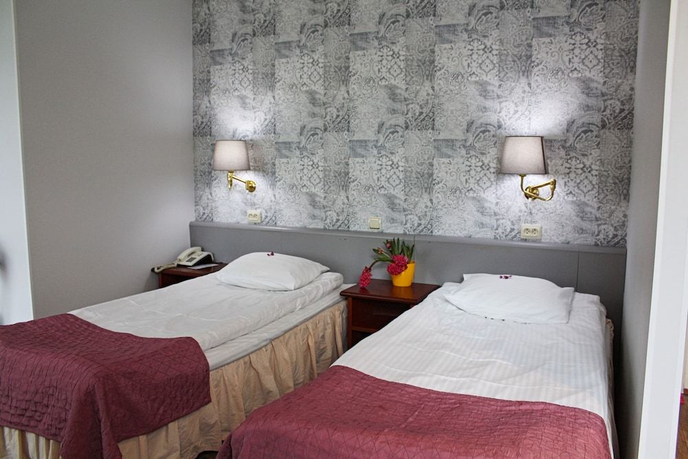 NB Hotel Double or Twin Room 11