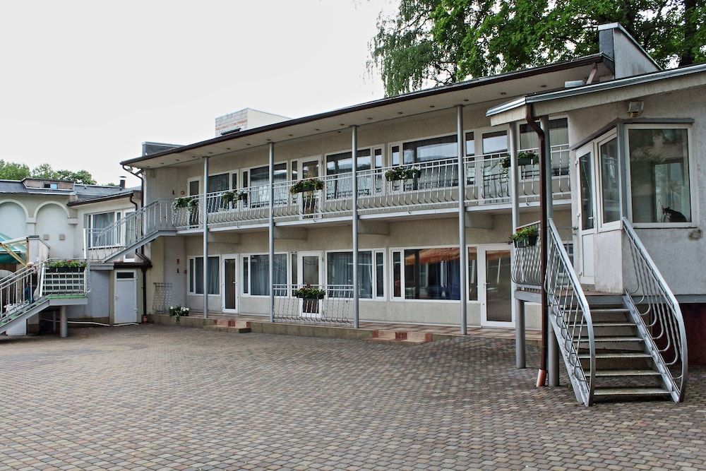 undefined NB Hotel 5