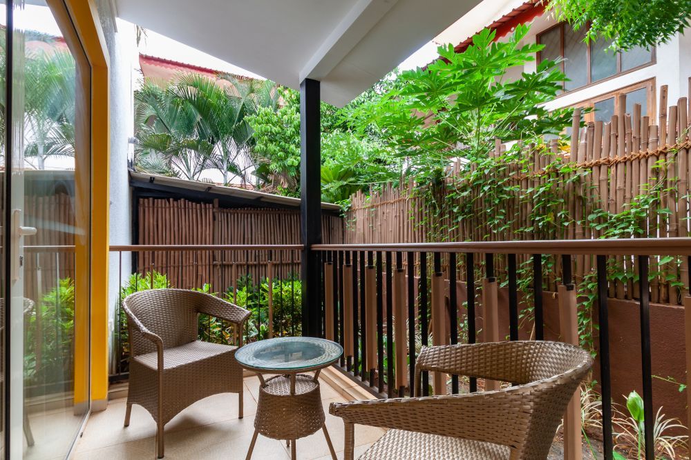 Acron Seaway Resort Courtyard Room 7