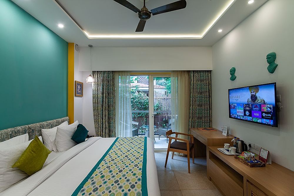 Acron Seaway Resort Courtyard Room 2