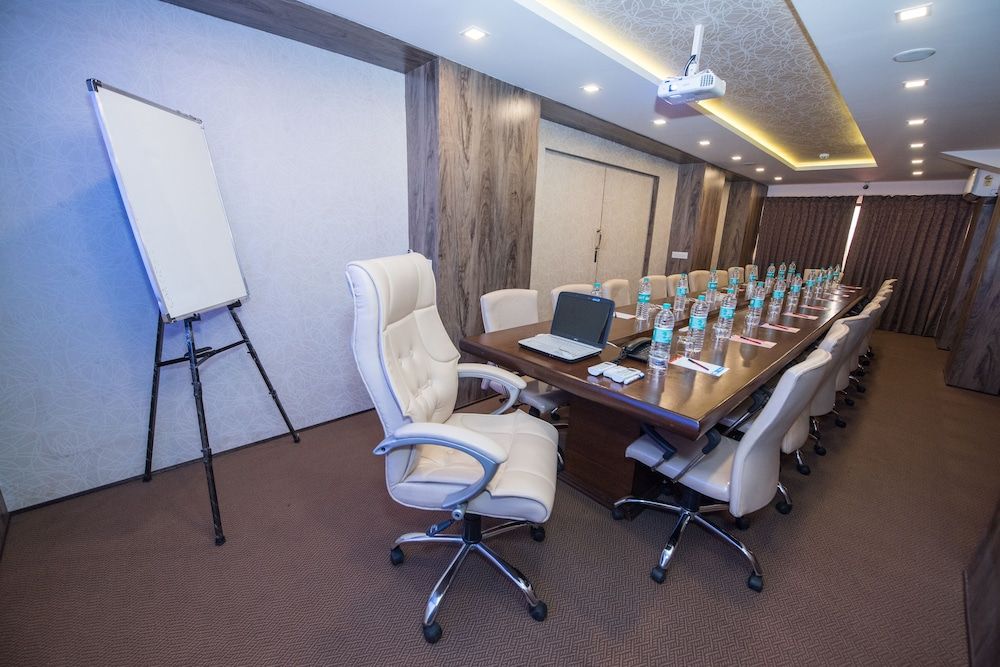 undefined Hotel Anthurium Circle 8