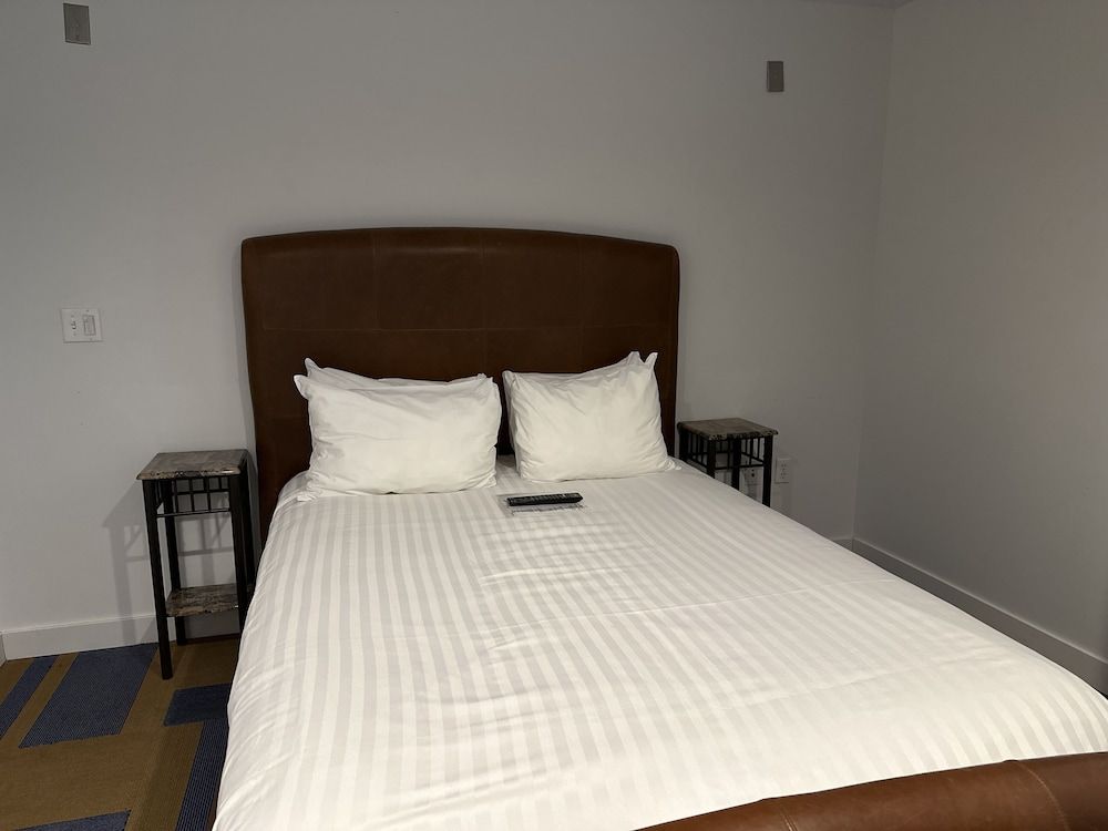 Chateau Avalon Hotel & Spa New York Penhouse 2