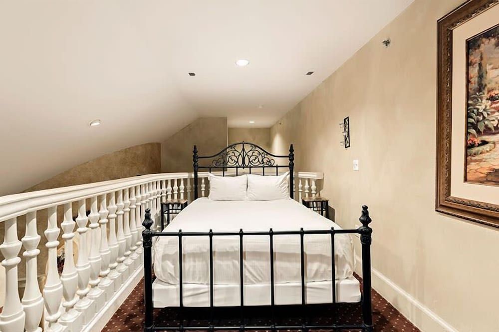 Tuscany Suite