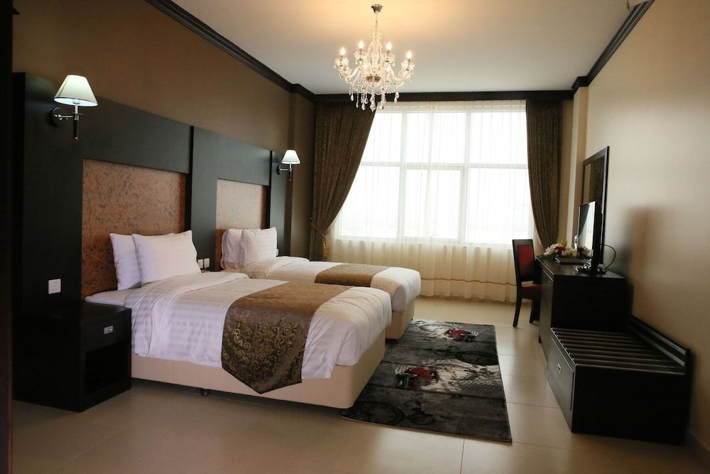 Royal Phoenicia Hotel Deluxe Twin Room 3