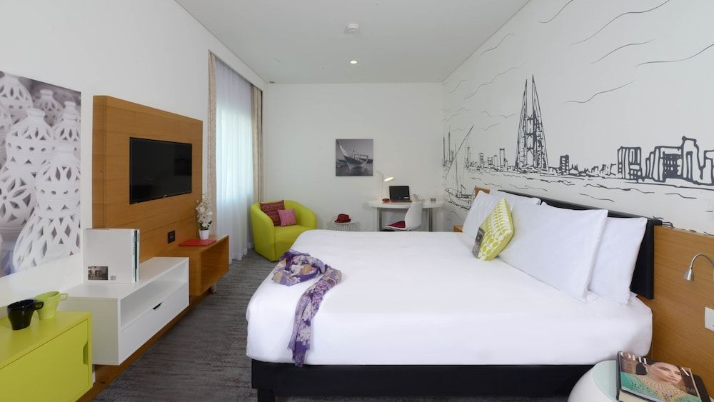 ibis Styles Manama Diplomatic Area Standard Twin Room, 2 Twin Beds, City View