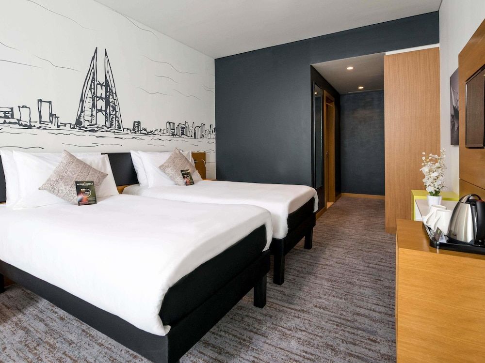 ibis Styles Manama Diplomatic Area Standard Twin Room, 2 Twin Beds, City View 4