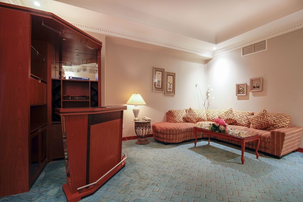 Hotel Panorama Junior Suite, 1 Bedroom, Refrigerator, City View 7