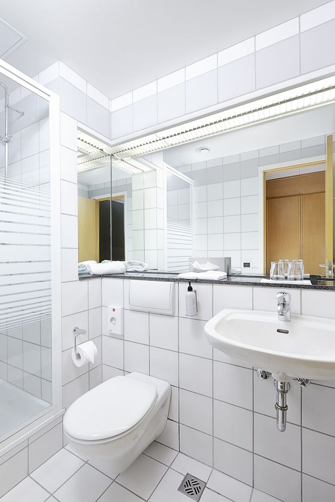 Reykjavik Natura - Berjaya Iceland Hotels Twin Room 5