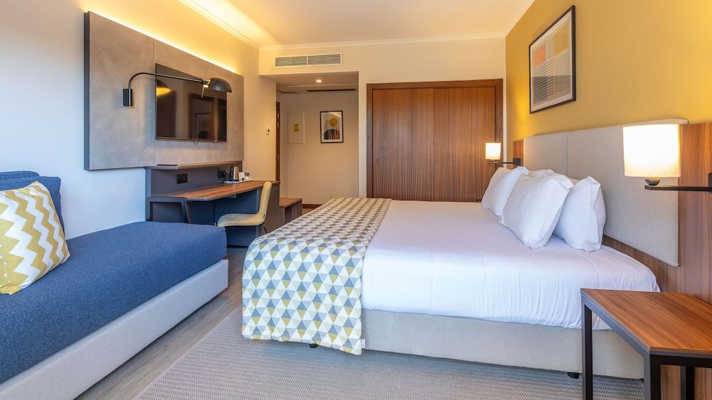 undefined Holiday Inn Algarve Albufeira by IHG 10