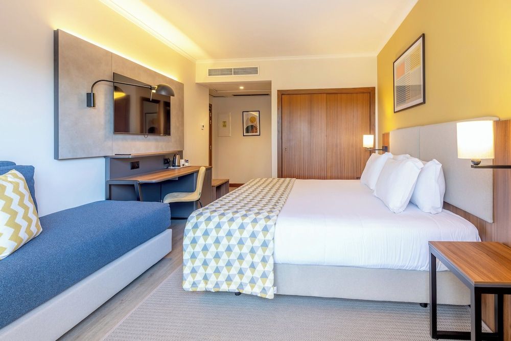 undefined Holiday Inn Algarve Albufeira by IHG 9