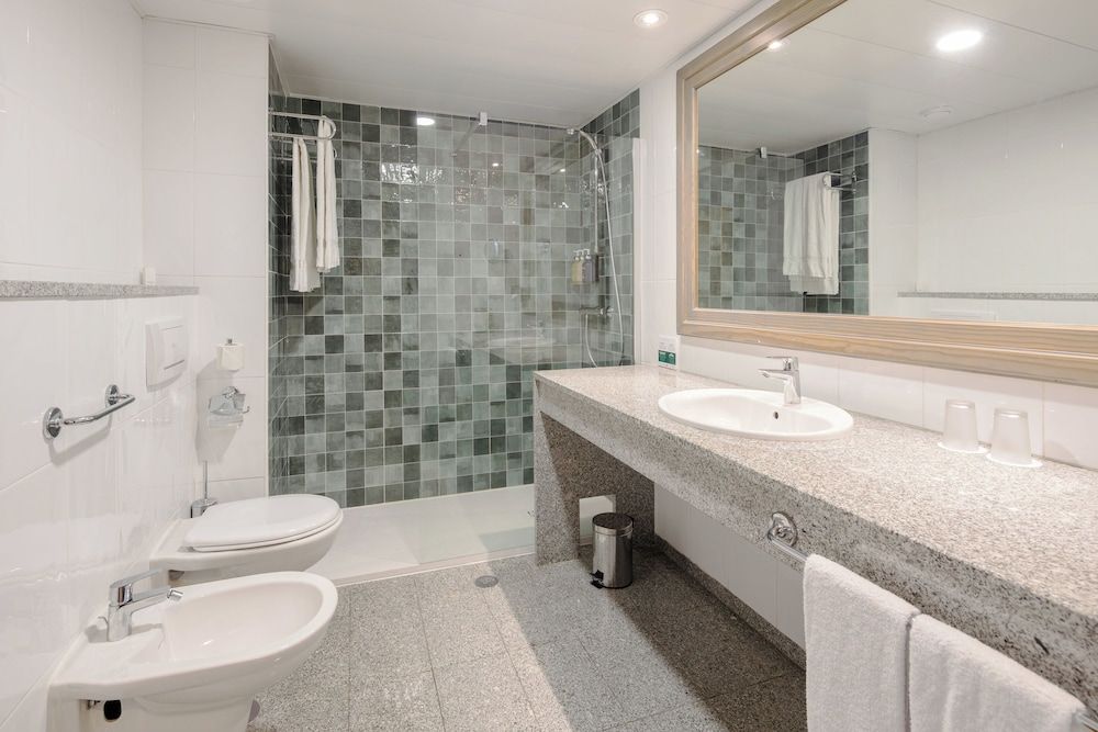 Holiday Inn Algarve Albufeira by IHG Standard Room, 1 Double Bed with Sofa bed, Balcony (Furnished Balcony) 6