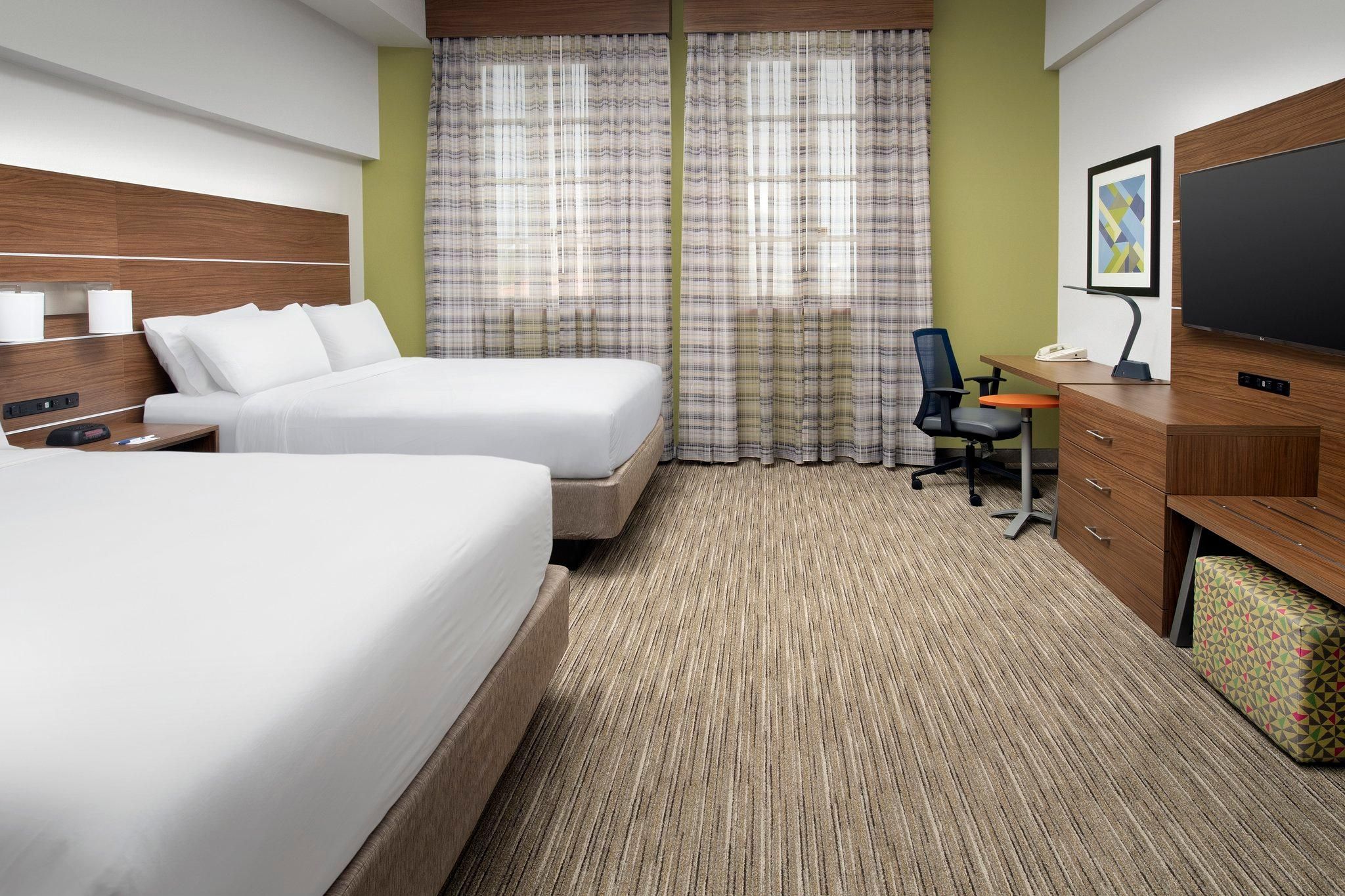 2 Queen Beds Non-Smoking