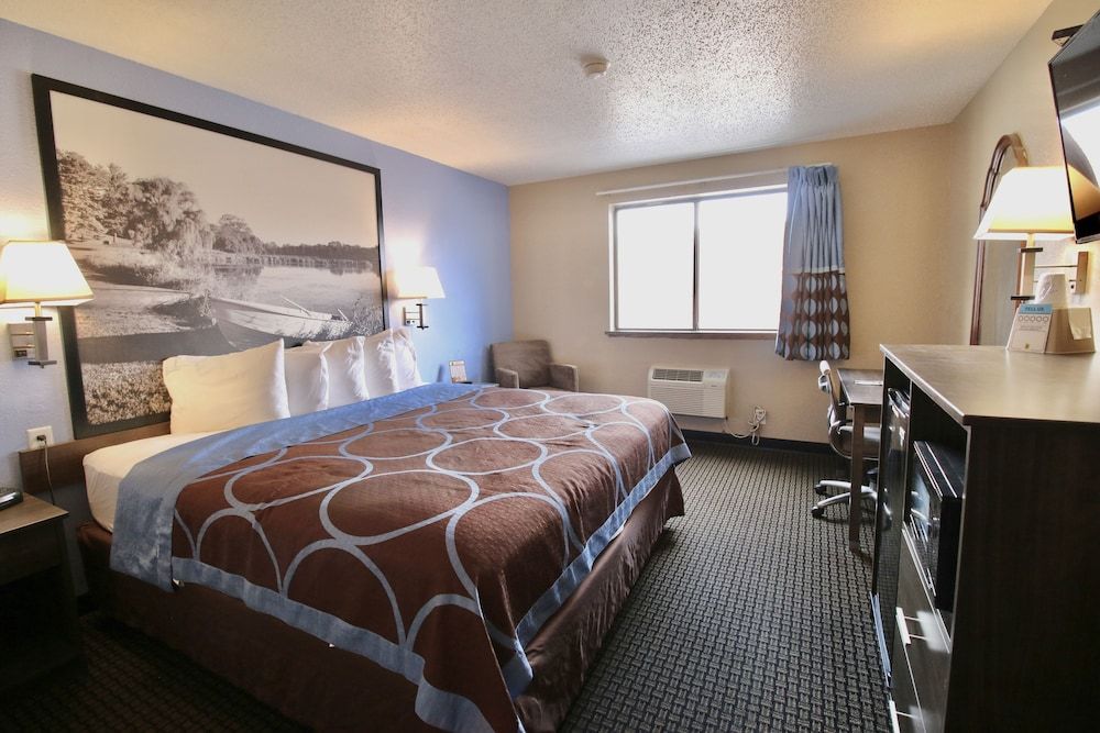 Studio Suite, 1 King Bed, Non Smoking (Third Floor)