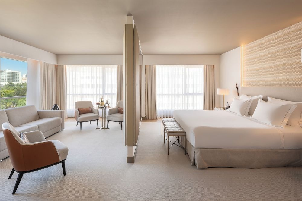 EPIC SANA Marques Hotel Deluxe Suite